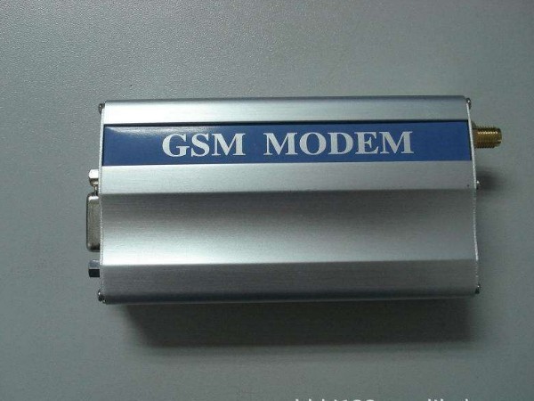 短信貓(GSM MODEM)在動(dòng)環(huán)檢測報警系統中的使用