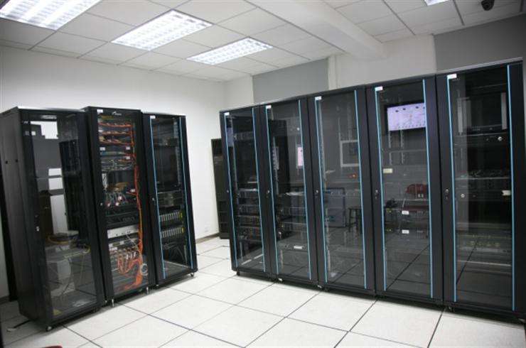 使用機房動(dòng)環(huán)遠程電話(huà)報警系統緣由和益處